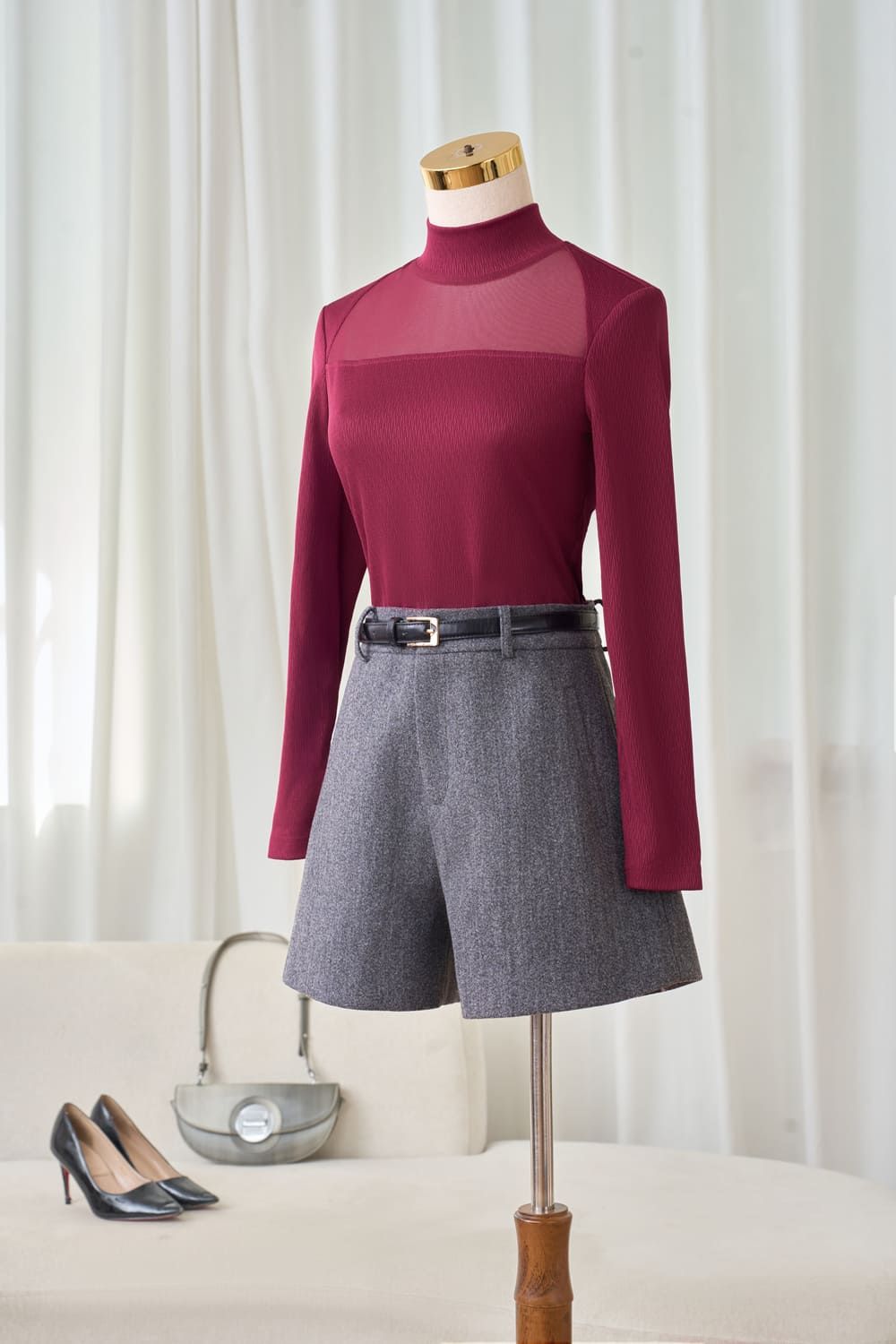 Quần sooc dạ Wooly dáng suông 2 lớp lót Habutai Cardina