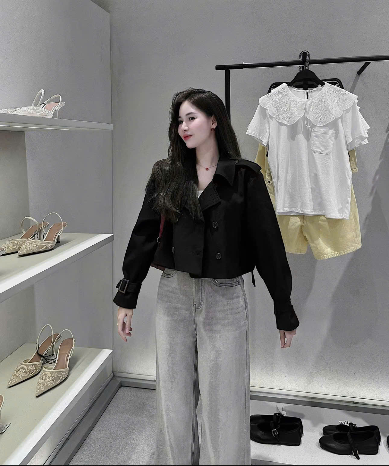 Áo khoác mangto dáng croptop chất kaki Hàn trẻ trung mẫu mới 2025