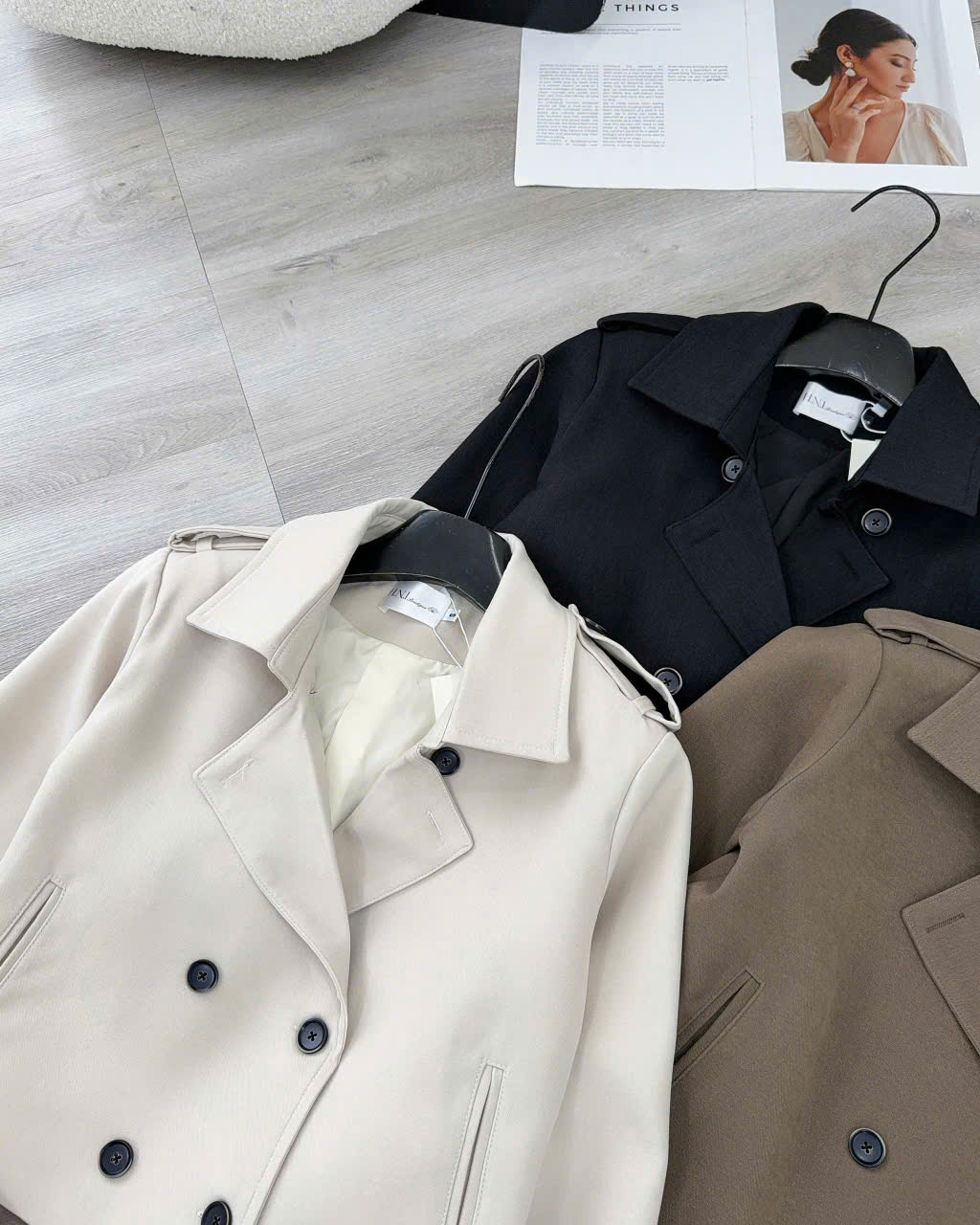 &aacute;o kho&aacute;c mangto d&aacute;ng crotop -2